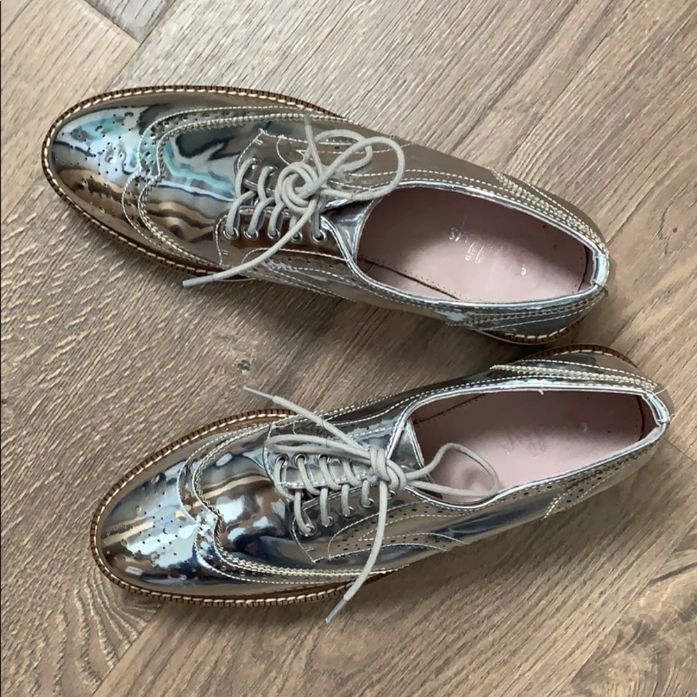 Shellys Shoes - Picture 2 of 3